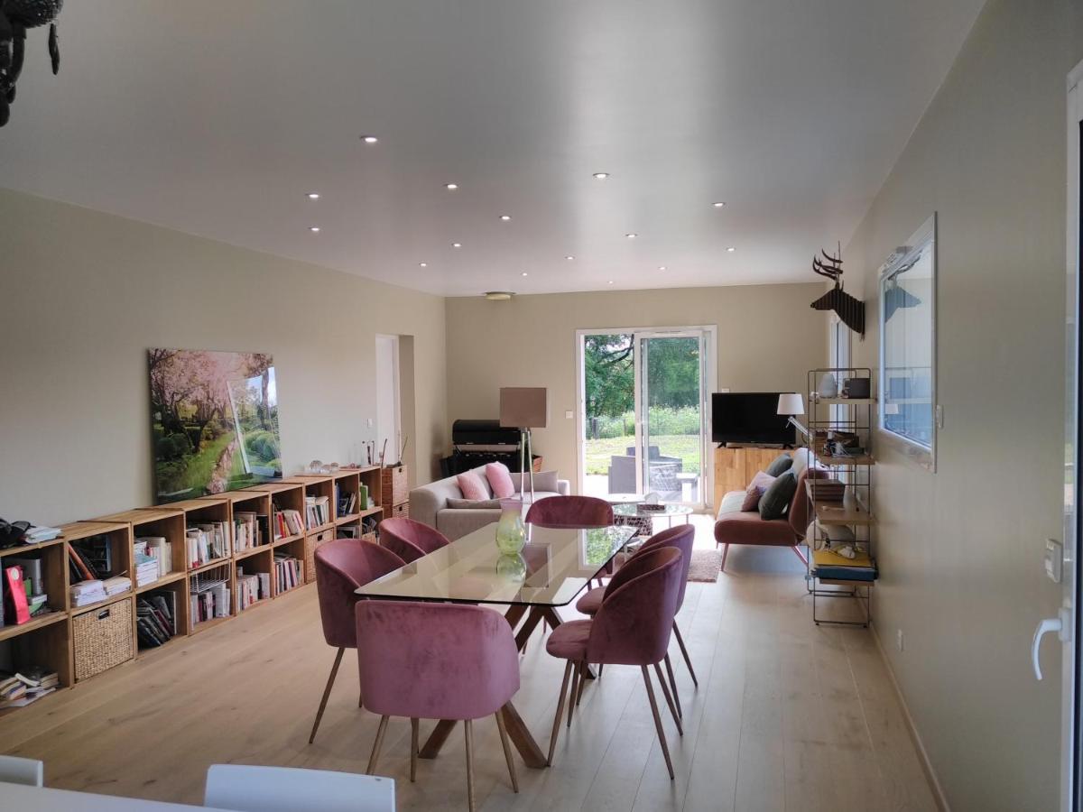 La Villa D A Cote Marigny, Lac De Chalain Mont-Sur-Monnet Bagian luar foto